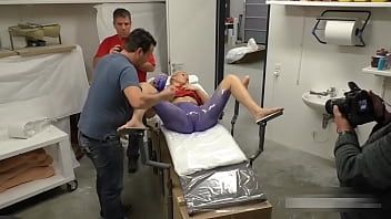 Oynat Laureen pembe alır ona vajina kalıplı