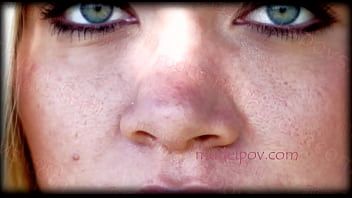 Putar Courtney jones model pirang payudara kecil mata biru MILF pemotretan pertama dengan rodharder modelpov mamapov modelpovs