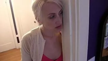 Oynat Kaba hd lezbiyen femdom - kıllı kedi ve koltukaltı