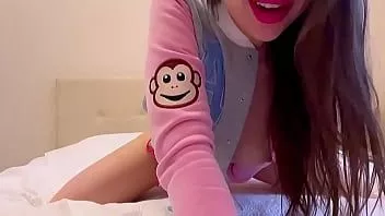 Oynat S3xberry şeker orospu sıcak mastürbasyon ile tatlı inilti
