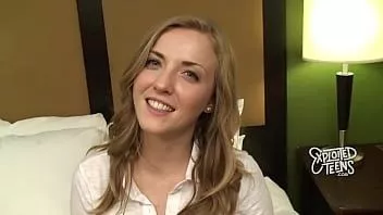 play Karla kush va fino in fondo nel suo primo porno
