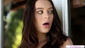 play امرأة سمراء سهم gf مفلس مع أخت