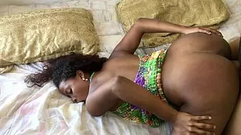 Reproducir Duro rapidito matutino y garganta profunda para tanisha dion en sus vacaciones - pequeña adolescente de ébano