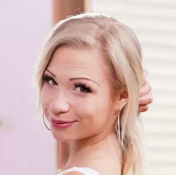 Pornostar Gabi Gold