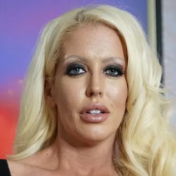 Pornstar Alura Jenson