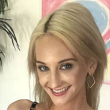 Порнозвезда Tallie Lorain